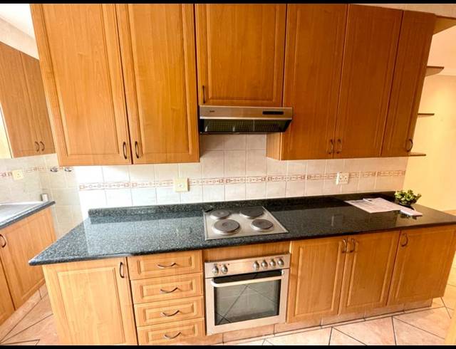3 BEDROOM TOWNHOUSE FOR SALE IN CHANCLIFF RIDGE